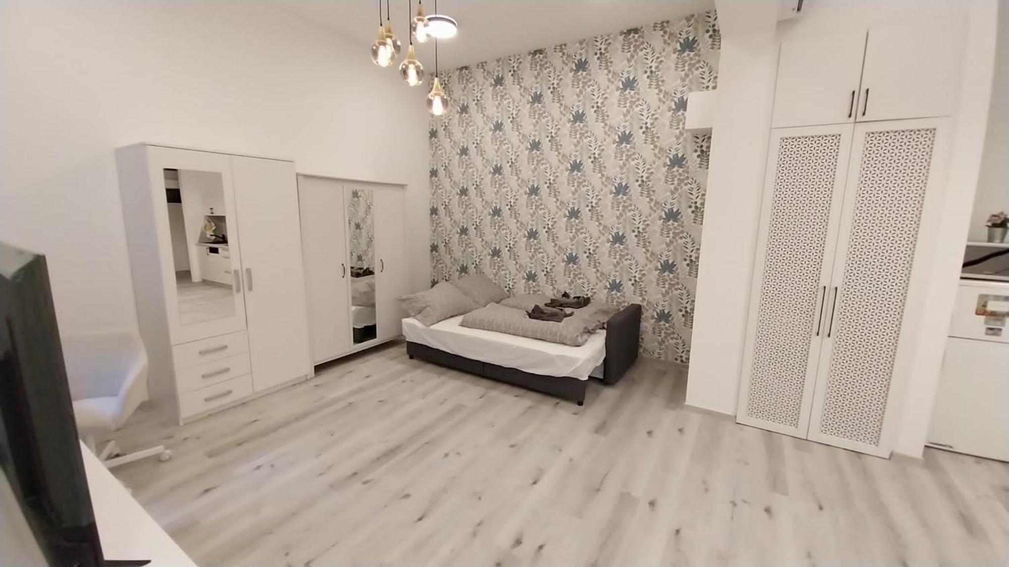 Szekely Apartment Near Deak Ferenc Square With Free Parking In Garage Budapest Kültér fotó