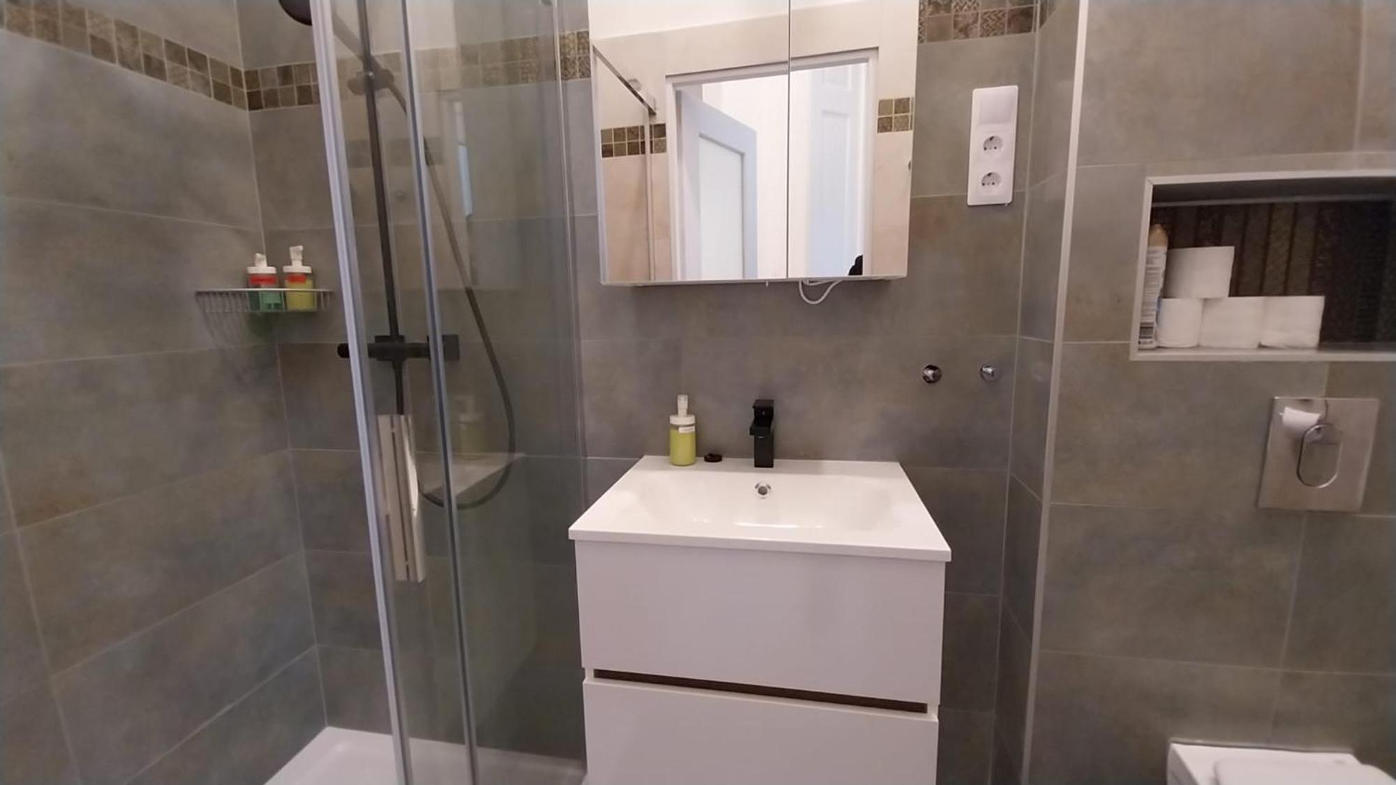 Szekely Apartment Near Deak Ferenc Square With Free Parking In Garage Budapest Kültér fotó