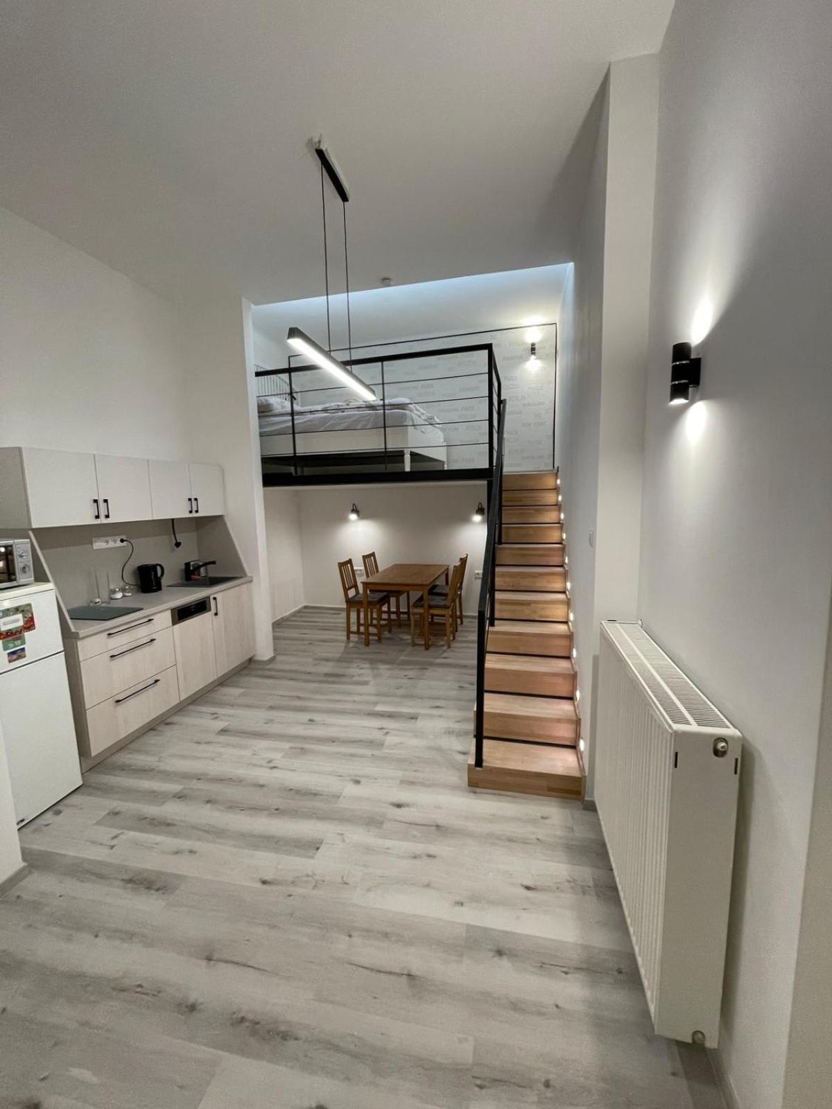 Szekely Apartment Near Deak Ferenc Square With Free Parking In Garage Budapest Kültér fotó