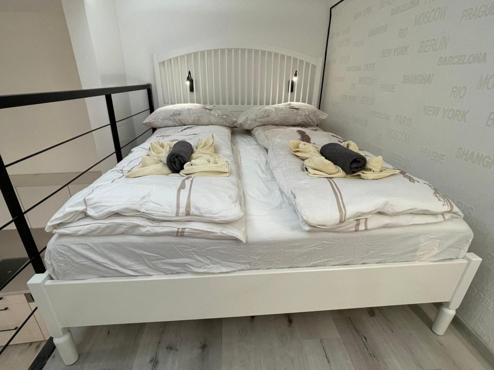 Szekely Apartment Near Deak Ferenc Square With Free Parking In Garage Budapest Kültér fotó
