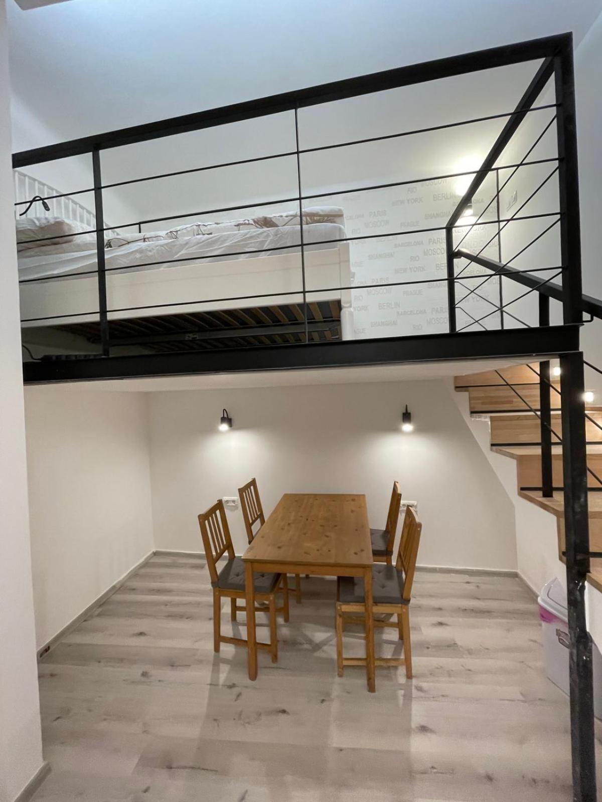 Szekely Apartment Near Deak Ferenc Square With Free Parking In Garage Budapest Kültér fotó